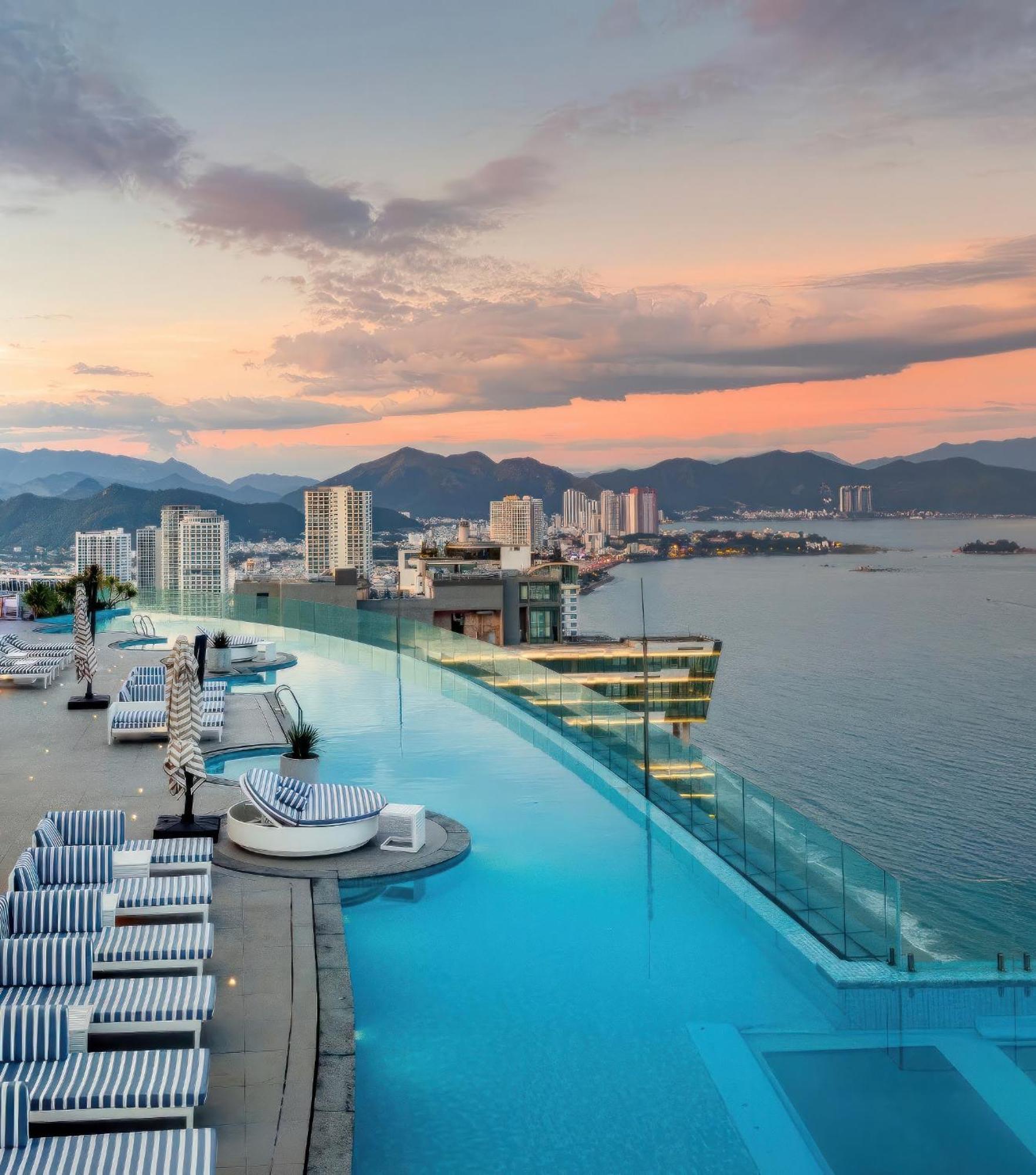 Jk.Boutique Oceanfront Panorama Residence Nha Trang Buitenkant foto